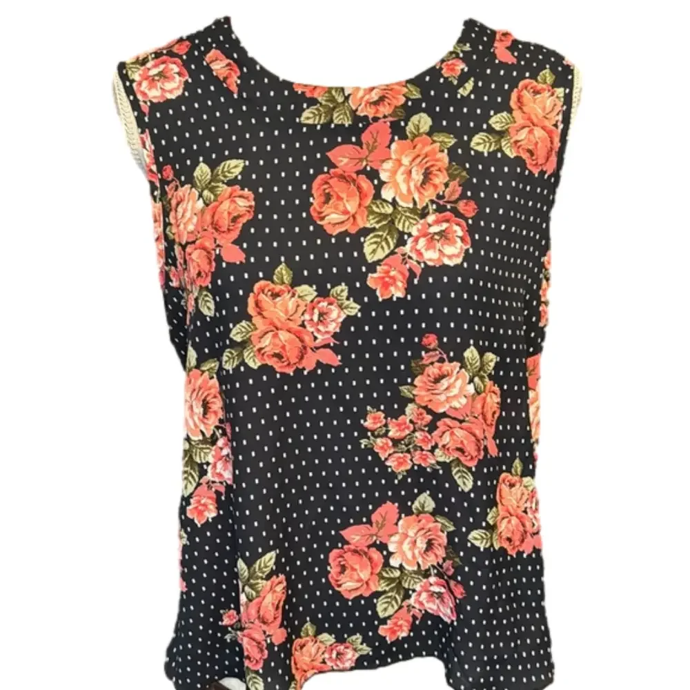 Tiffany & Grey Sleeveless Lightweight Floral Blouse Size LP - Picture 2 of 4
